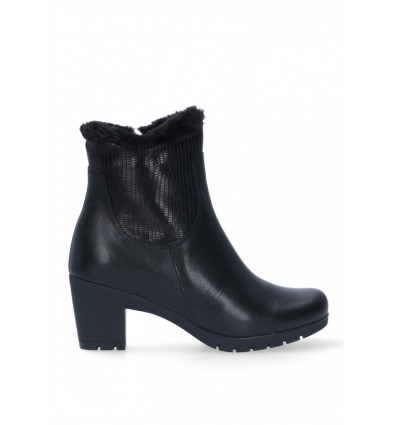 BOTIN PITILLOS TACON BAJO Y PELO