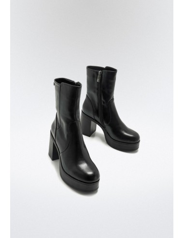 BOTIN JOVEN VESTIR MUSTANG